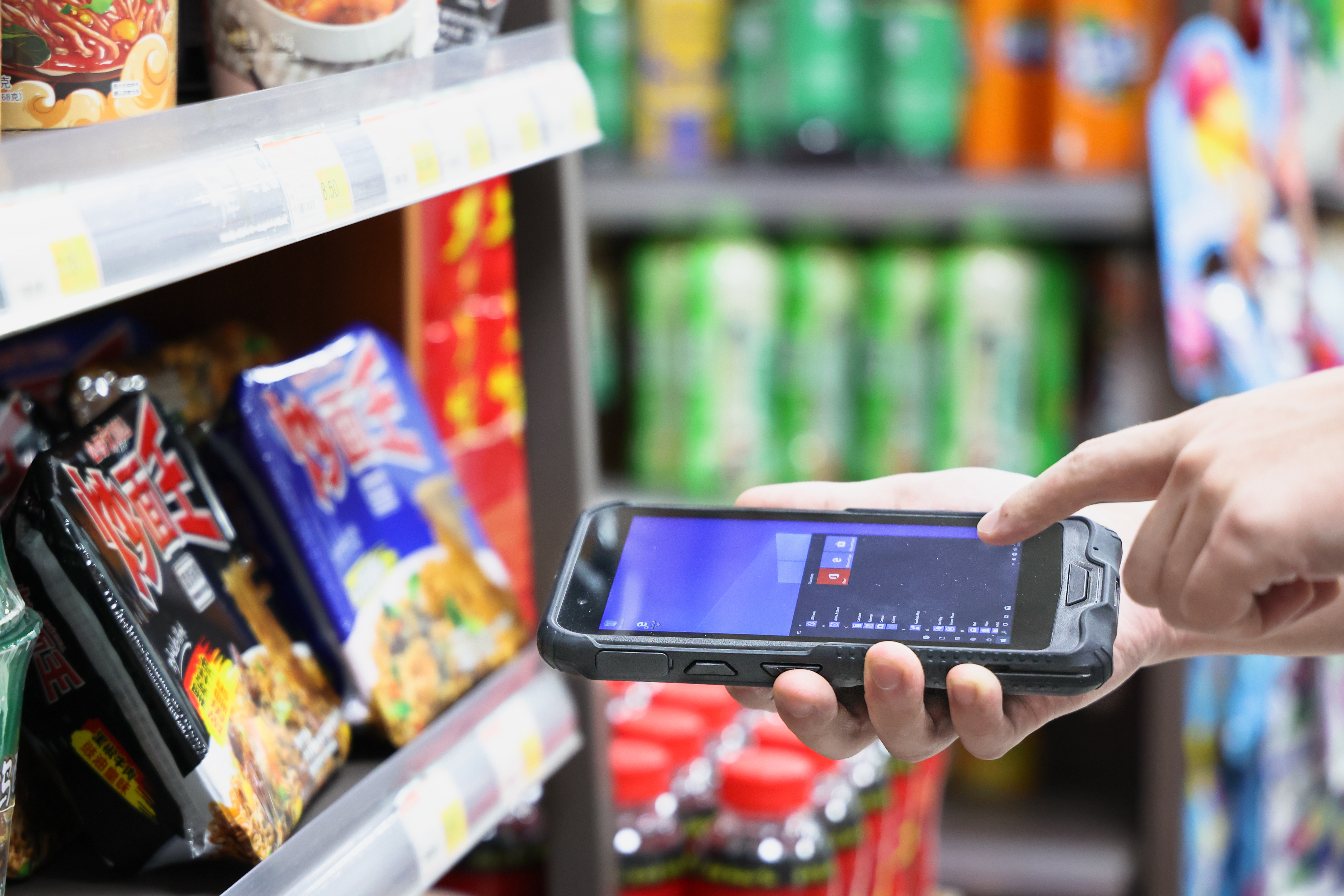 Emdoor H68T Rugged Handheld Terminal acts as the main execution tool for digital inventory management. Emdoor H68T Rugged Handheld Terminal acts as the main execution tool for digital inventory management.