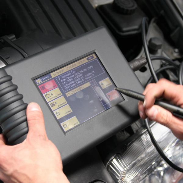 What Are the Applications of the Ruggedized Tablet?